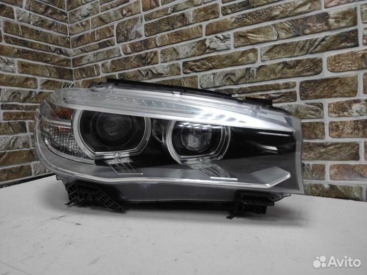 Фара правая BMW X5