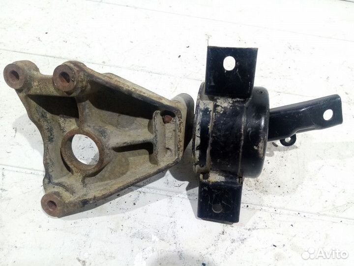 Опора двигателя Chevrolet Aveo 1 (T200)