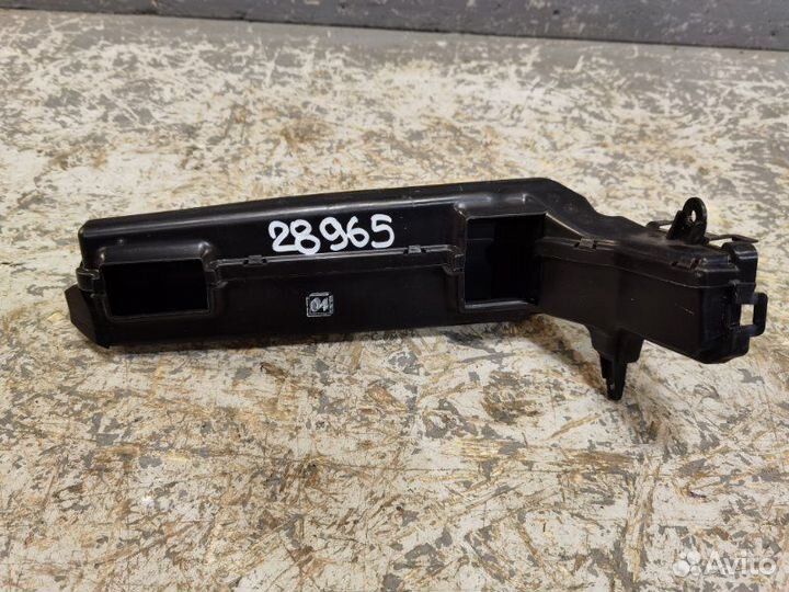 Воздуховод передний правый Renault Kaptur