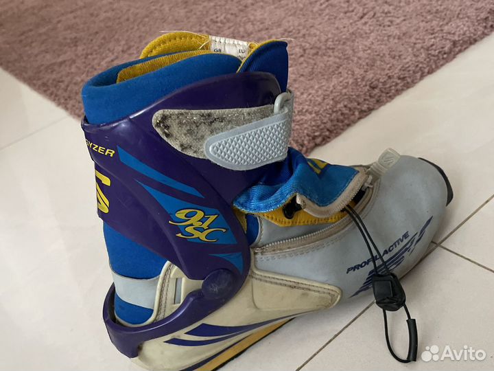 Лыжные ботинки