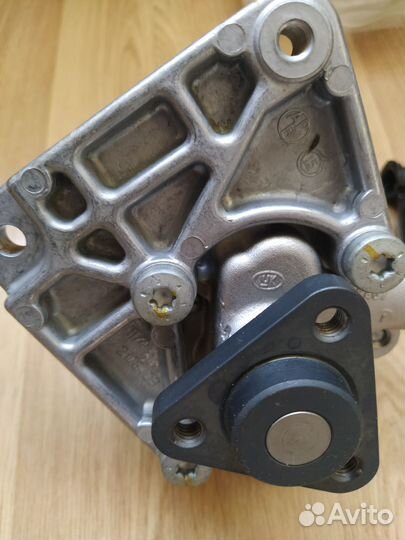 Насос гур bmw e46 (LUK) 541020910