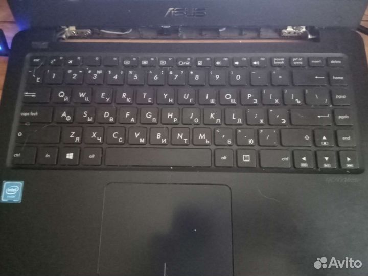 Asus E402SA ноутбук