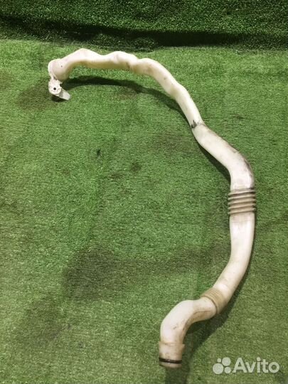 Заливная горловина бочка омывателя BMW 5 F10 F11 F