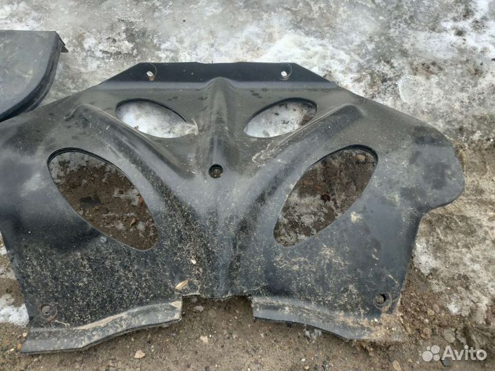 Заводская защита нива тревл