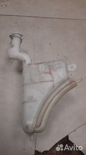 Бачок расширительный Mitsubishi Outlander