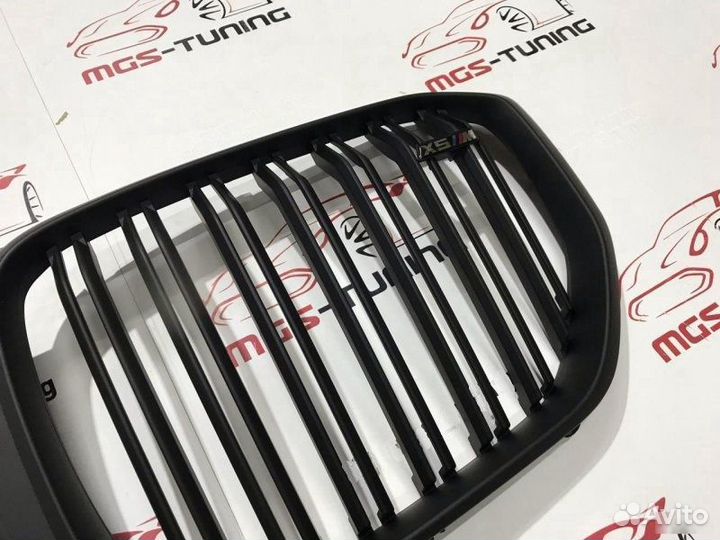 Решетка в BMW Х5 G05 стиль Х5М Черный мат