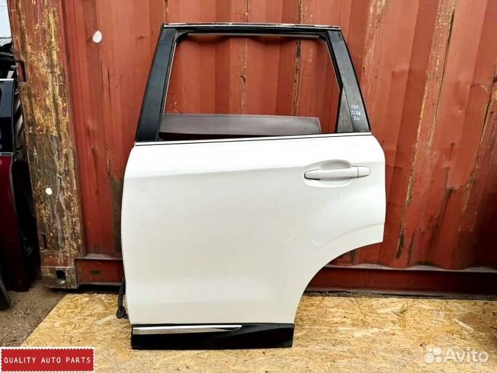 Пассажирская дверь задняя правая Subaru Forester 4