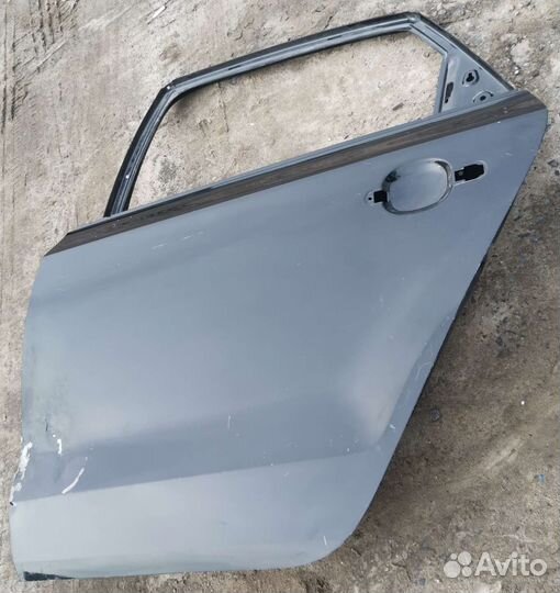 Задняя левая дверь VW Polo sedan