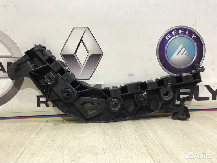 Кронштейн крепление бампера Renault fluence Лев