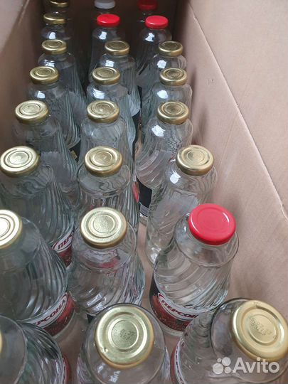 Бутылки 1л. Штук 40