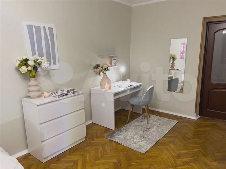 Комната 18 м² в 4-к., 3/8 эт.