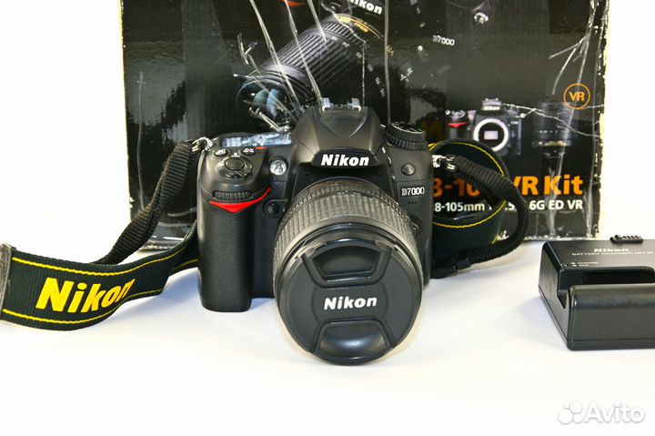 Nikon D7000 16.2MP Kit Nikon AF-S VR 18-105