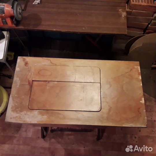 Швейная машина 