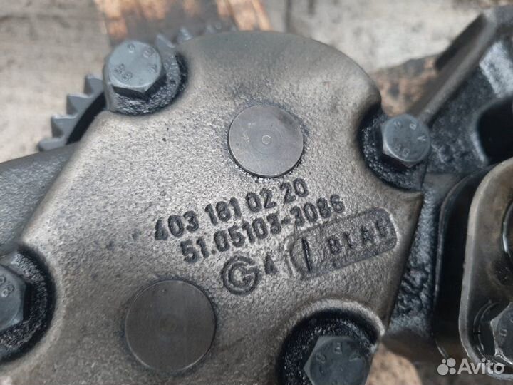 Насос маслянный Man D2866 2000