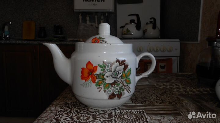 Чайник заварочный большой и заварочный музыкальный