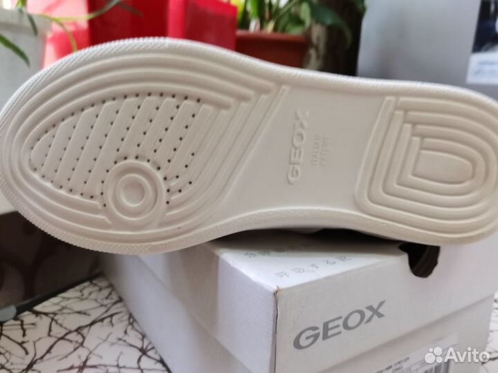 Кроссовки geox 44