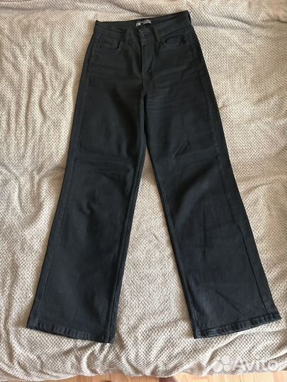 Джинсы черные
