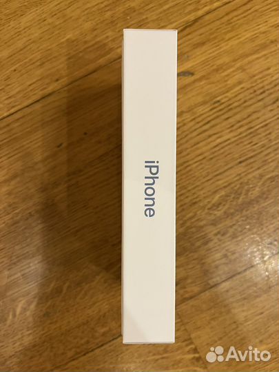Коробка от iPhone 14