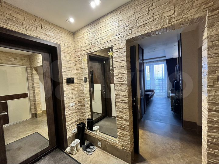 4-к. квартира, 90 м², 13/14 эт.