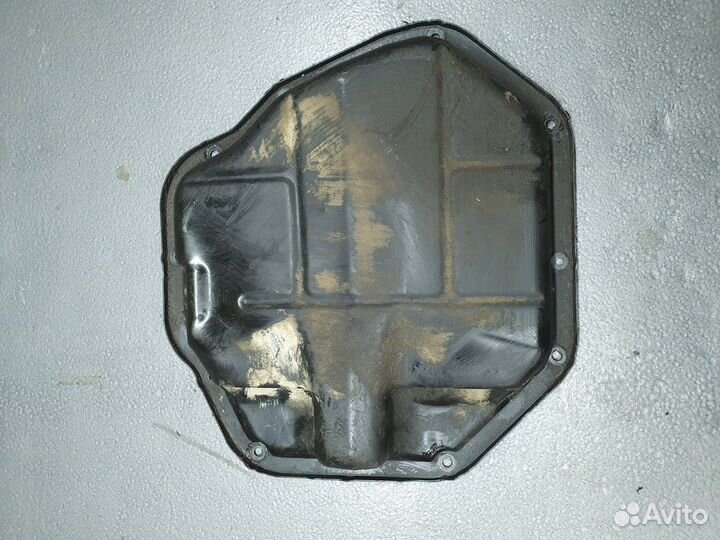 Масляный поддон двигателя Nissan MR20DE