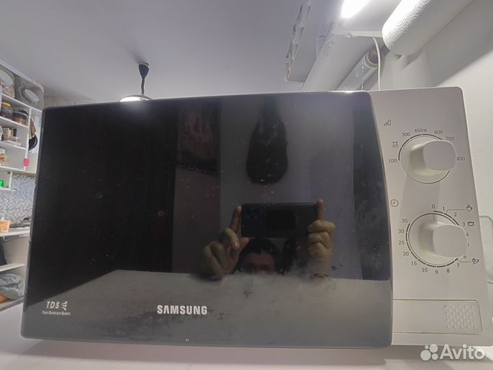Микроволновая печь Samsung me81krw бу