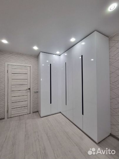 Шкаф стенка