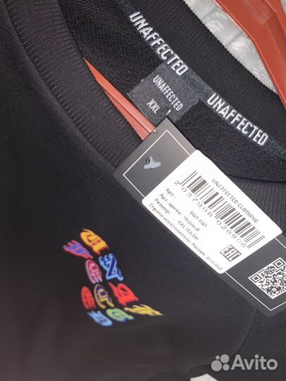 Свитшот unaffected