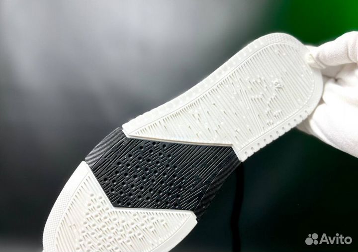 Кроссовки Boss качественные