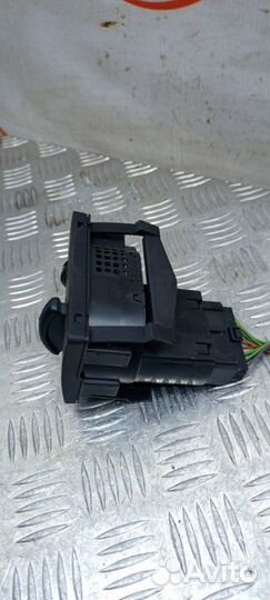 Блок управления светом Ford Fusion универсал 1.4