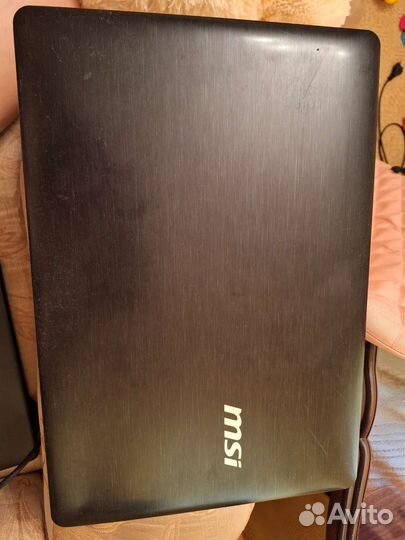 Ноутбук msi cx640