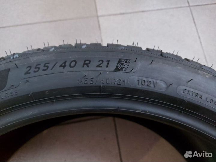 Michelin Pilot Alpin 5 SUV 255/40 R21 102V