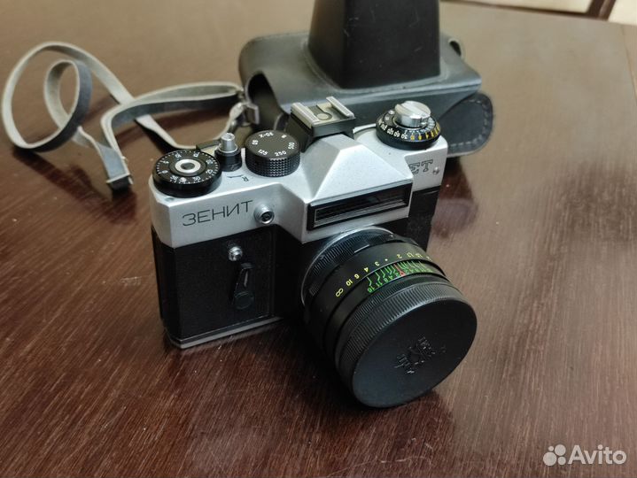 Плёночный фотоаппарат Зенит ет