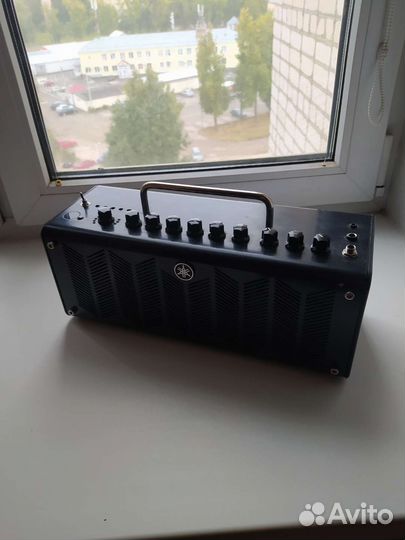 Гитарный комбоусилитель Yamaha thr10c