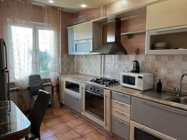 2-к. квартира, 46 м², 4/9 эт.