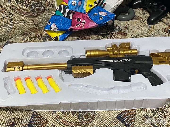 Игрушечный автомат с пульками