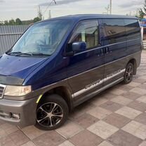 Mazda Bongo Friendee 2.5 AT, 2000, 375 000 км, с пробегом, цена 600 000 руб.