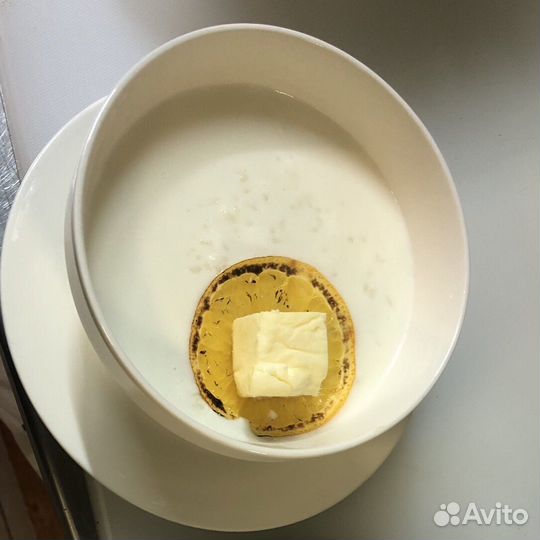 Уборщица в кафе