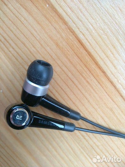 Наушники samsung