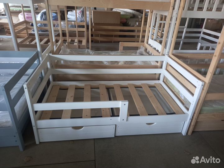 Детская подростковая кровать