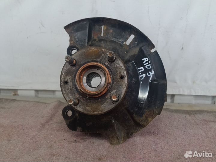 Кулак поворотный передний левый kia rio 3