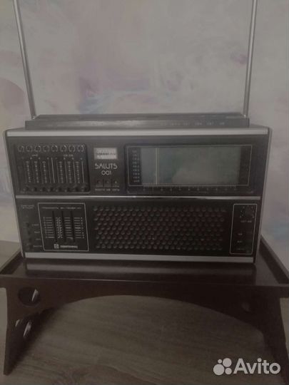 Транзисторный приемник Салют - 001