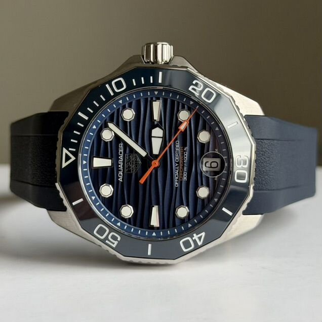 TAG Heuer Aquaracer Professional 300 Date 42mm