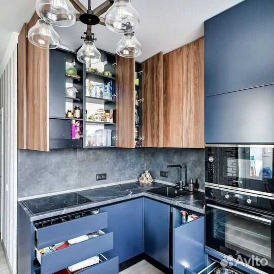 Кухня угловая на заказ.мдф фасады