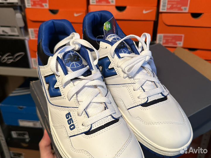 New Balance 550 