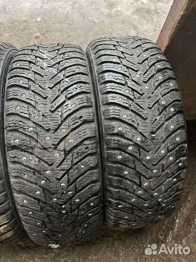 Nokian Tyres Hakkapeliitta 8 185/60 R15