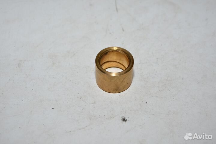 Втулка шкворня газ 33027 D32мм d24мм L25мм