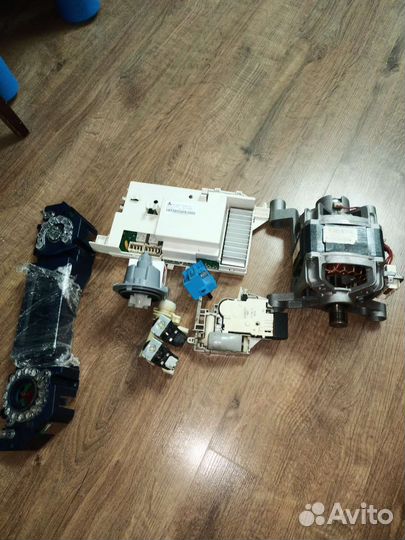 Запчасти стиральной машины Hot point Ariston