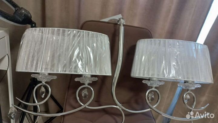 Люстра подвесная потолочная