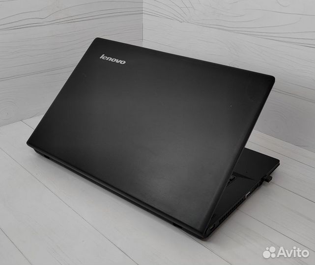 Игровой ноутбук Lenovo g700 17.3