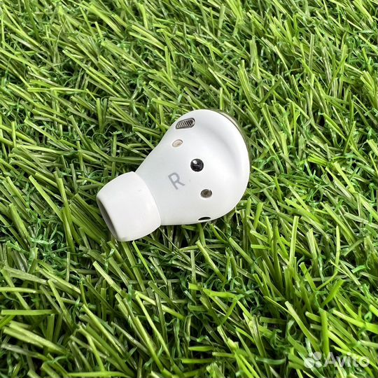 Правый наушник Samsung Galaxy Buds Pro, серебро